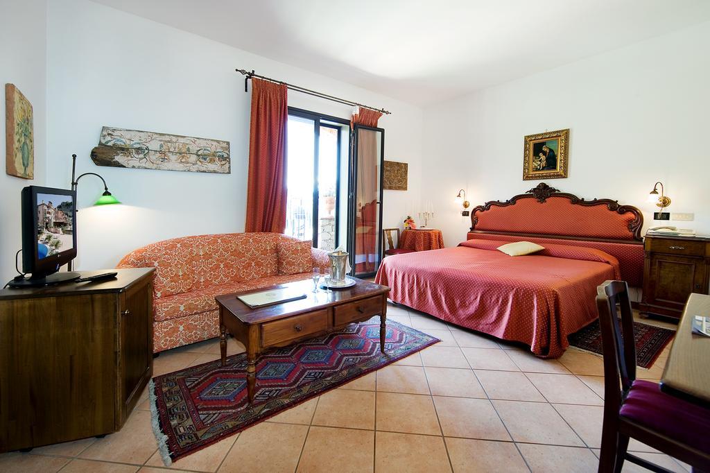 Hotel Villa Sonia Taormina Room photo